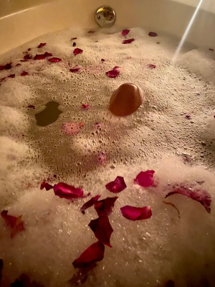 New_Moon_Bath___Selfcare__Loving_on_myself_through_my_divine_feminine_energy.jpg