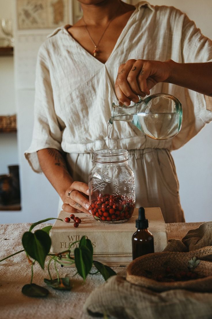 Tincture_Making_101_Mini_Course.jpg